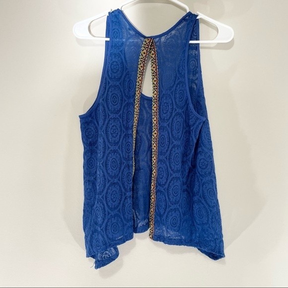 Lily White Royal Blue Open Back Lace Tank Top Size L - Picture 3 of 8
